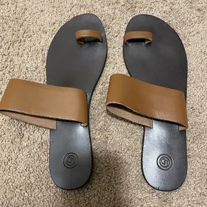 Urban Outfitters Brown Casual Slip On Leather Size 8 Never worn - no box.